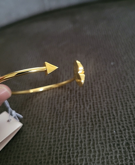 ✨️HP✨️ Kate Spade♠ Gold💛 "Heritage Spade" Cuff Bracelet - NWT - Picture 6 of 14
